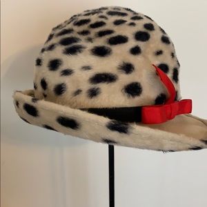 Vintage ladies hat.